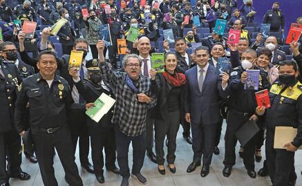 Fomentan la lectura entre los policías de la CDMX