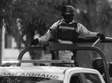 Conductor se impacta con camión de la Guardia Nacional; reportan 7 lesionados en Iztapalapa