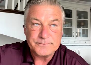 Alec Baldwin sostiene su inocencia en la muerte de Halyna Hutchins: “La pregunta es ¿quién puso una bala real?"