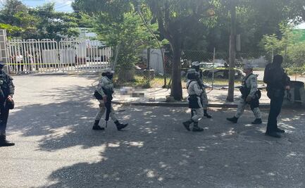 Ataque armado en Chilpancingo deja dos muertos y cuatro heridos frente a una tienda de autoservico