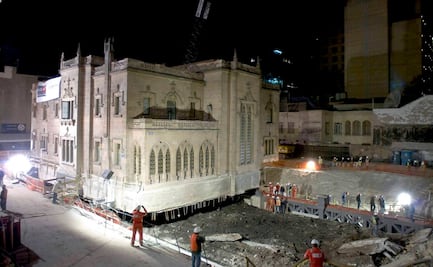 La casona gótica de Reforma que movieron completa varios metros