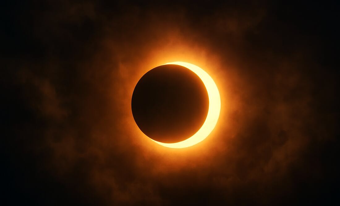 El Eclipse Solar parcial llega este 21 de septiembre y coincide con la entrada del otoño en el hemisferio norte. Foto: Creada con IA (ChatGPT)
