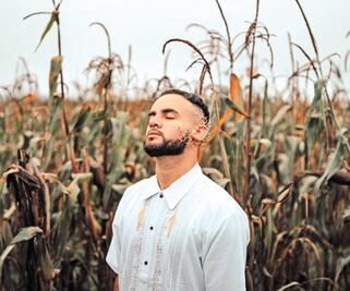 Taylor Díaz explora “el otro México” en maya