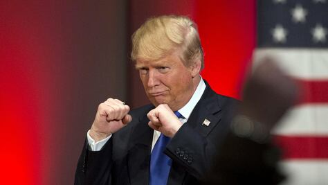 Republicanos dejan plan contra oficina de ética tras tuits críticos de Trump