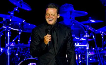 A un hijo de Luis Miguel también le gusta cantar