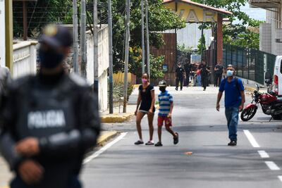 Cúpula militar expresa "absoluta lealtad" a Maduro tras ataque frustrado