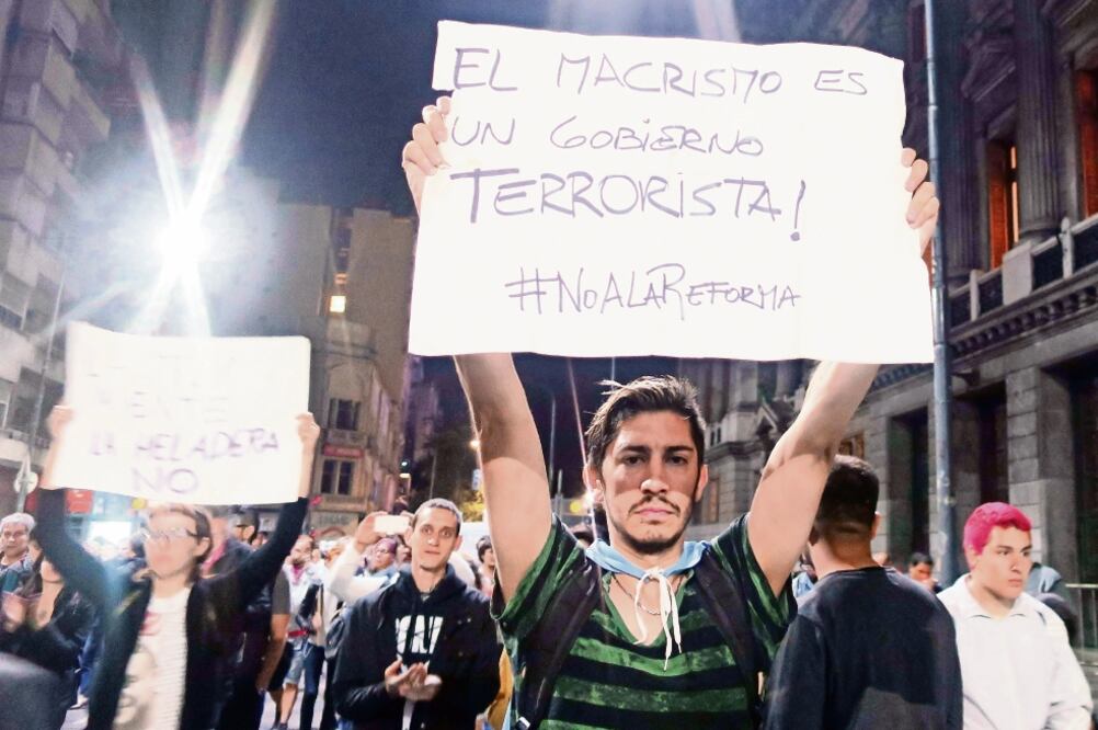 Experiencia. Como en Argentina, en los próximos años se requerirá reformar las pensiones, advierte la Consar (MIREIA SEGARRA. EFE)