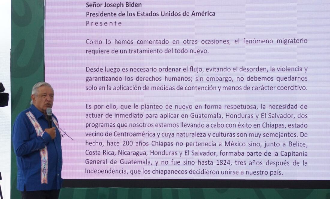 En Santa Lucía del Camino, Oaxaca, López Obrador leyó el text. Foto: Edwin Hernández / EL UNIVERSAL
