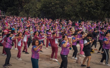 Más de 2 mil 600 mujeres participan en clase masiva de defensa personal; evento se realizó en el Monumento a la Revolución