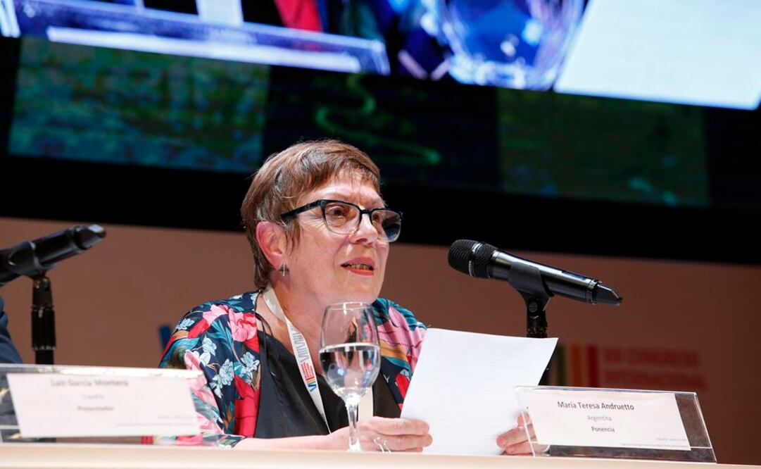 La poeta y narradora argentina María Teresa Andruetto clausuró el VIII Congreso Internacional de la Lengua Española. Foto: CORTESÍA CILE