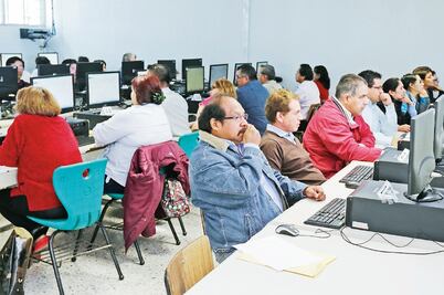 Cesarán a docentes que no se evalúen