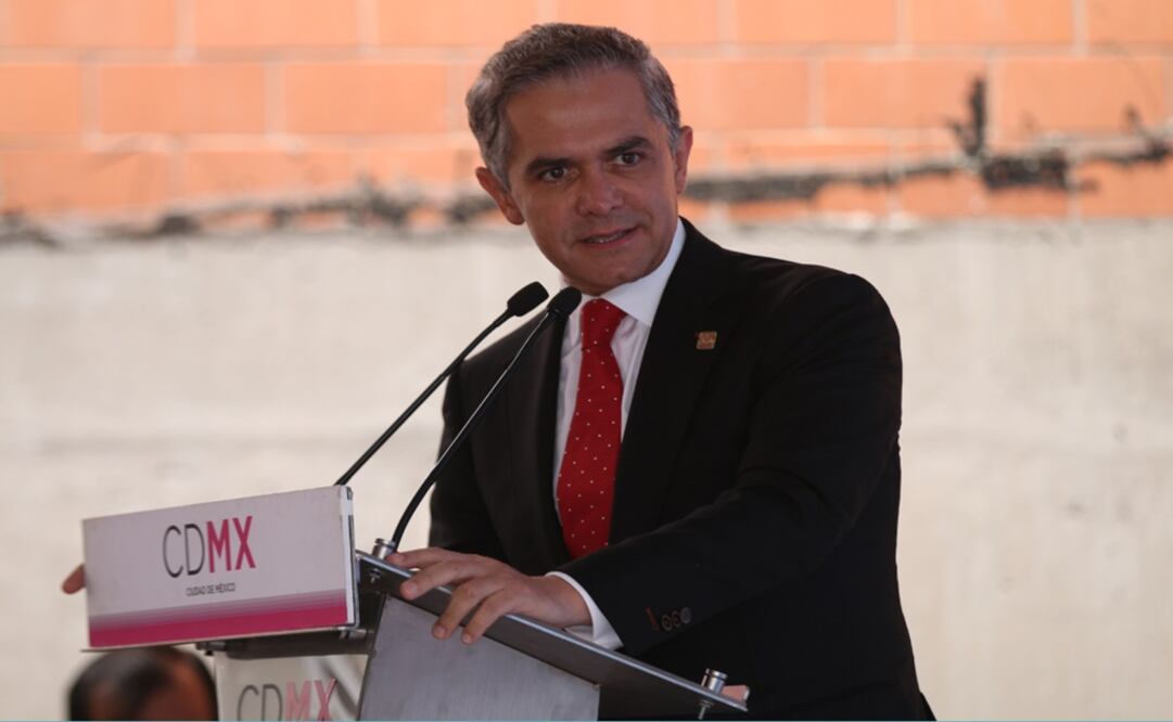 Reunión de Conago abordará robo de combustible: Mancera 