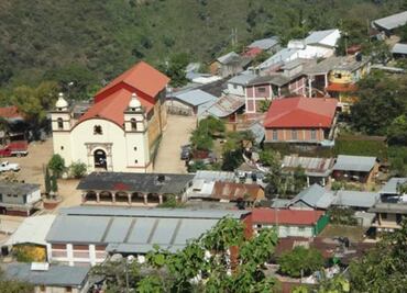 Linchan y queman a cinco personas en Santa María Texcatitlán, Oaxaca