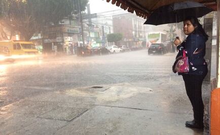 Lluvia intensa en CDMX causa anegación y encharcamientos