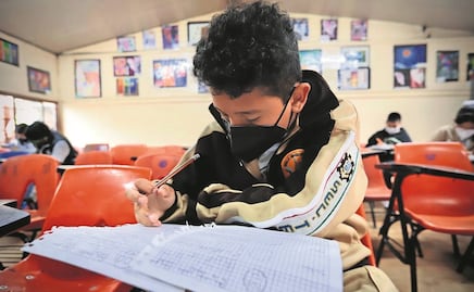 ¿Hay puente por Día del Estudiante?