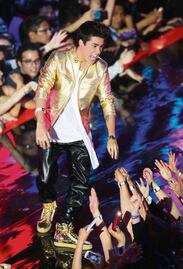 Estrellas de la red sufren también