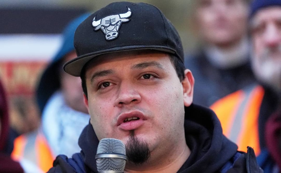 Kilmar Ábrego García habla en una concentración antes de acudir a una cita con el Servicio de Inmigración y Aduanas en Baltimore, Maryland, el 12 de diciembre del 2025. Foto: AP