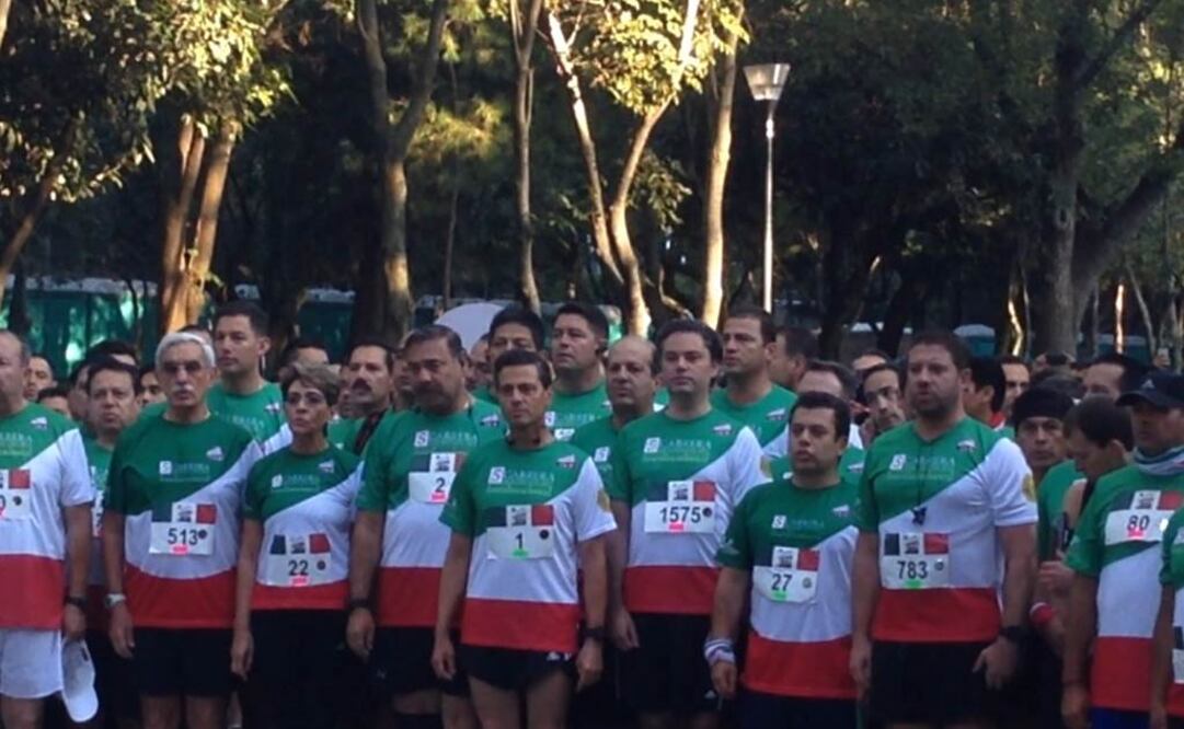 Participa Peña Nieto en carrera Molino del Rey