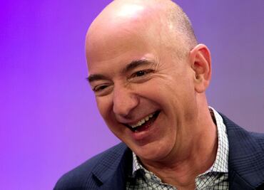 Jeff Bezos compra la mansión más cara de Los Angeles por 165 mdd