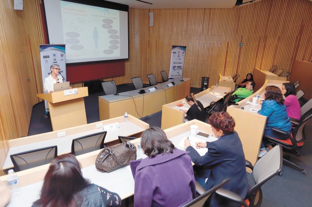Especialistas impartieron el seminario Problemas Cardiovasculares de la Sociedad Contemporánea, en el auditorio Dr. Fernando Ocaranza de la Facultad de Medicina de la Universidad Nacional Autónoma de México. Foto: BERENICE FREGOSO. EL UNIVERSAL