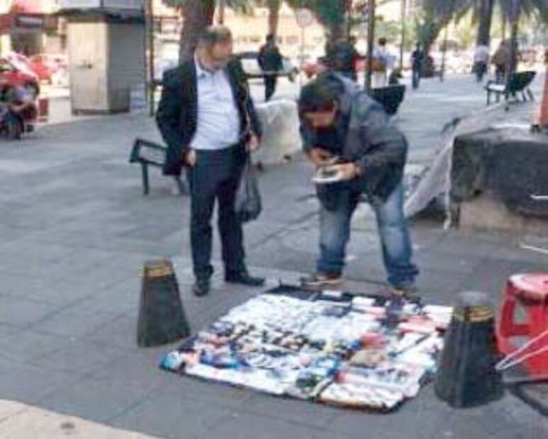 El Foco. A él le bastó con la prepa, pero pone más trabas a profesionistas