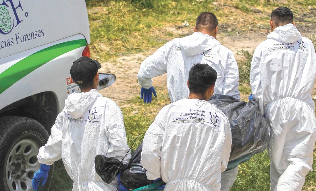 En México sólo hay capacidad para identificar 20% de los cuerpos que se reciben en los Semefos, dijo el expresidente del Inai. Foto: ARCHIVO EL UNIVERSAL