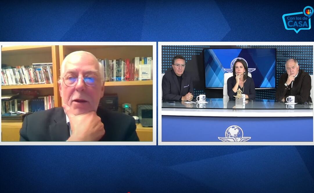 David Aponte, Director General Editorial de EL UNIVERSAL, los columnistas Maite Azuela y Héctor de Mauleón, junto con Guillermo Valdés Castellanos, exdirector del Cisen. Foto: Captura de pantalla