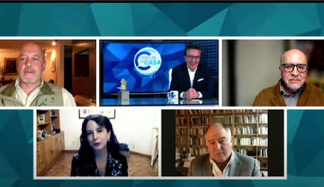 AMLO tiene un estilo de gobernar que irrita, dice Lorenzo Meyer en Con los de Casa