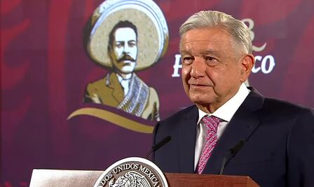 AMLO advierte que seguirá mirando al pasado para saber a dónde va