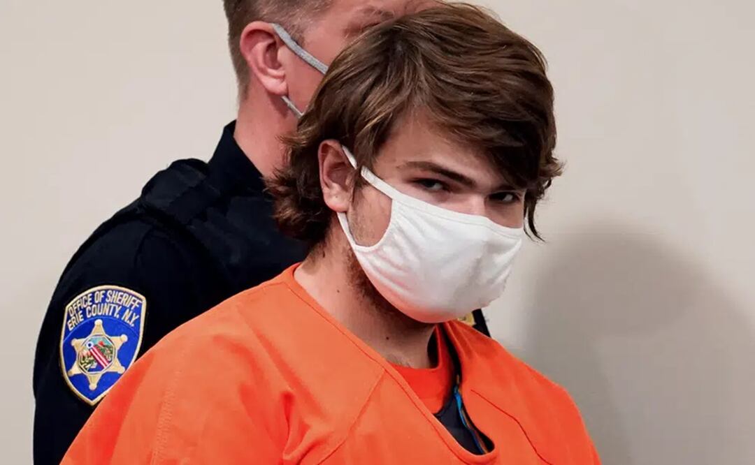 Payton Gendron, el autor de la masacre de Buffalo, en el tribunal del condado Erie en Buffalo, estado de Nueva York. Foto: AP 