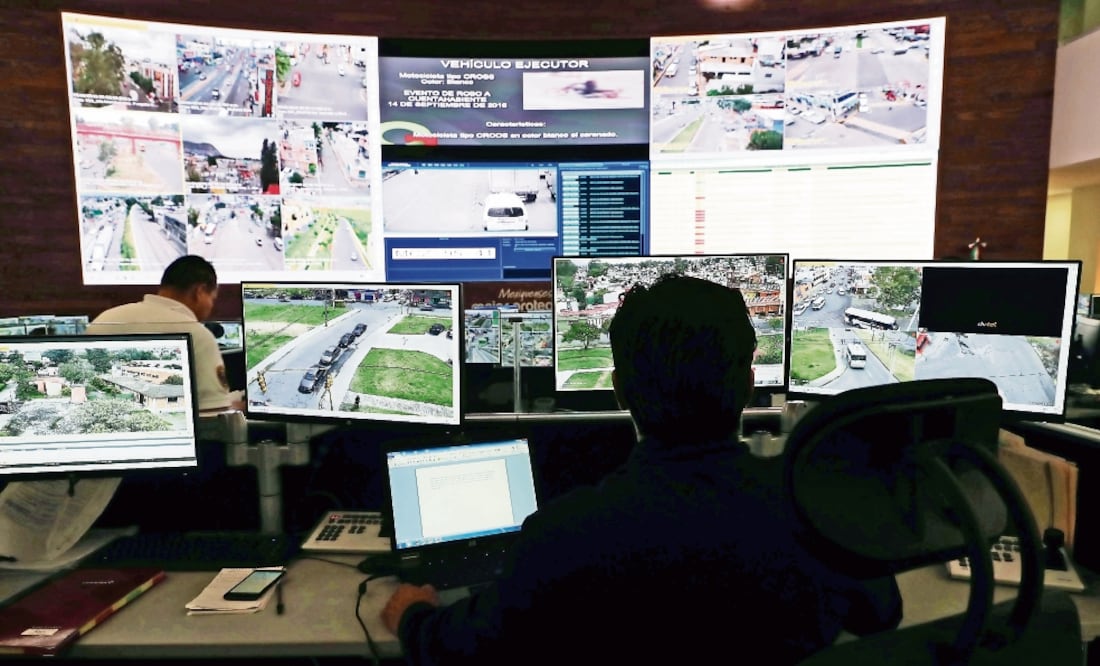 El gobernador de Jalisco, Pablo Lemus, informó que el Centro de Comando y Control (C2) operaba al servicio del crimen organizado. Foto: JUAN CARLOS REYES