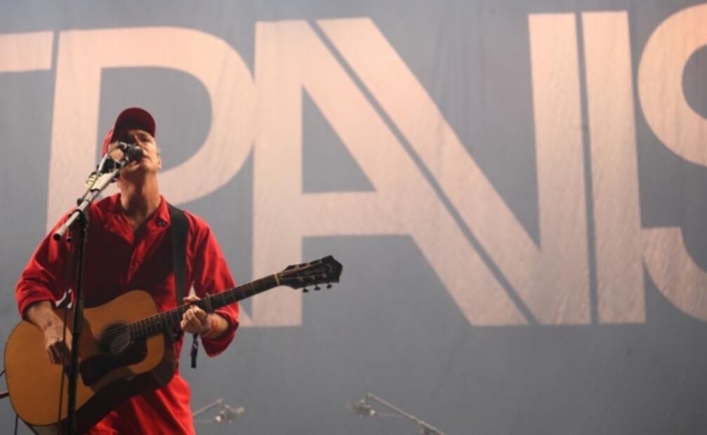 Travis une miles de voces mexicanas en el Corona Capital