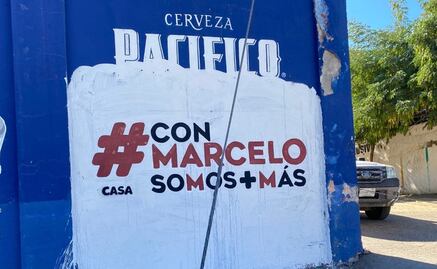 Pintan bardas a favor de Marcelo Ebrard en Culiacán