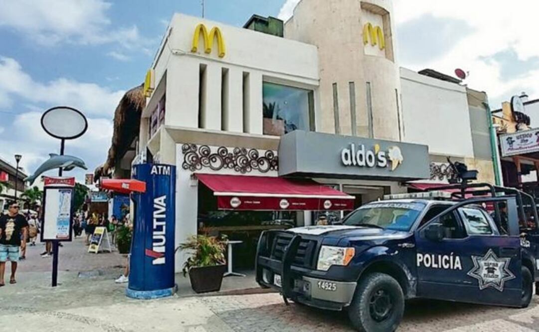 Desde el pasado fin de semana, la Policía Federal desplegó a 60 elementos en las terminales marítimas de Playa del Carmen y Cozumel (FOTO: CORTESÍA)