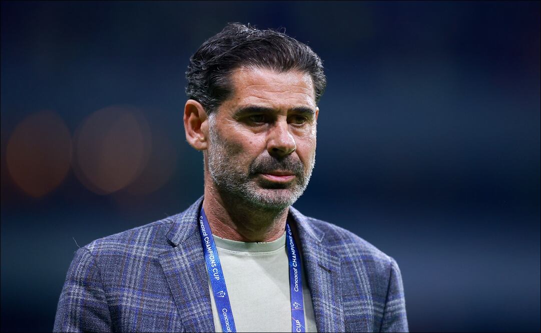Fernando Hierro rompió el silencio acerca de su salida de Chivas: “Fuimos muy honestos y siempre le desearé lo mejor” / FOTO: Imago7