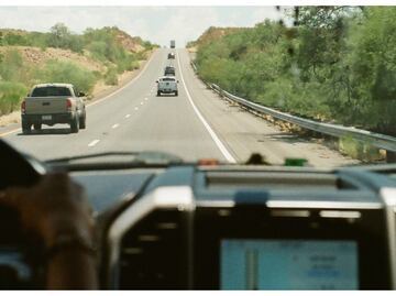 SICT pide a conductores revisar su vehículo antes de viajar en vacaciones; destaca descuentos en transporte de pasajeros