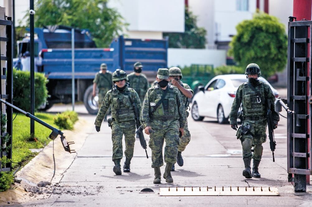 En la investigación se utilizan todos los recursos materiales y humanos disponibles para que no queden impunes los crímenes cometidos la madrugada del 30 de septiembre en donde cinco militares murieron y 10 resultaron heridos (ARCHIVO EL UNIVERSAL)