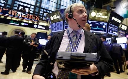 Bolsa de Nueva York abre con números rojos tras festivo en EU