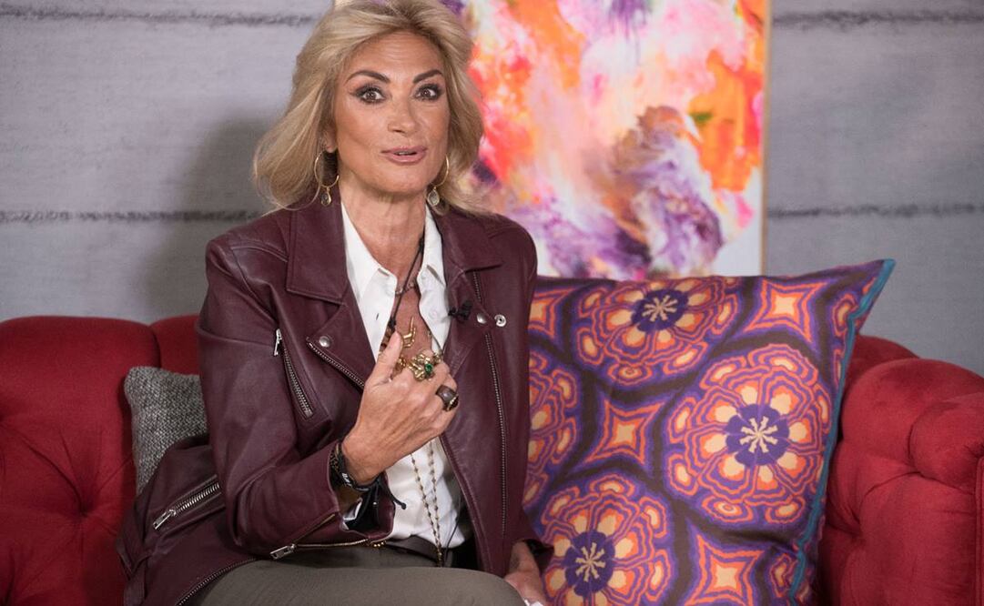 La conductora fue criticada en redes sociales por la manera en la que abordó con su equipo la salud de Silvia Pinal.