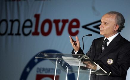 Interpol issues red notice against Cruz Azul’s director Billy Álvarez