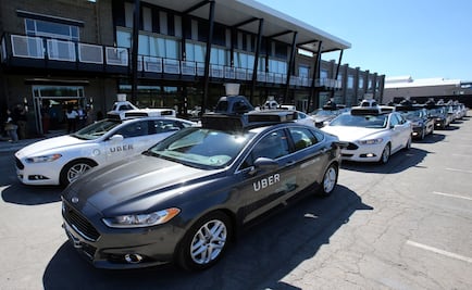 Uber ofrece servicio con vehículos autónomos en EU