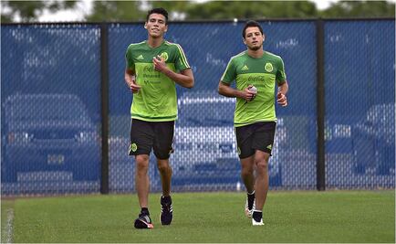 "Chicharito" y Moreno participan en práctica del Tri 