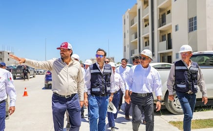Autoridades supervisan avances en construcción de viviendas para familias de escasos recursos en Reynosa