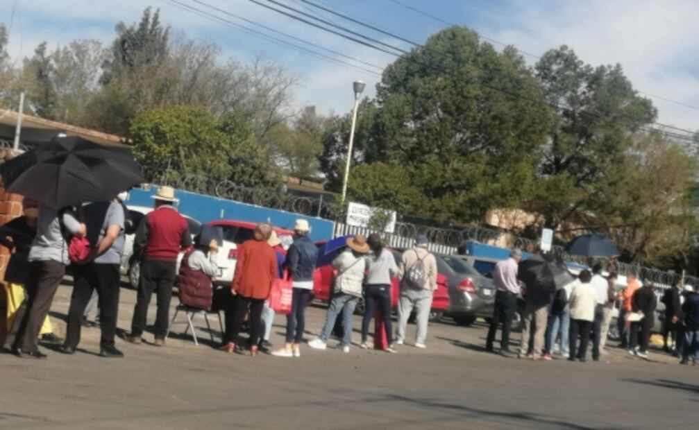Aplican vacunas anticovid en zonas urbanas de Zacatecas y Guadalupe