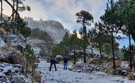 Caída de nieve “pinta de blanco” al Pico de Orizaba y Cofre de Perote