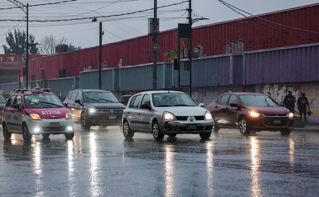 Ligera lluvia en la Ciudad de México. Foto: Archivo EL UNIVERSAL