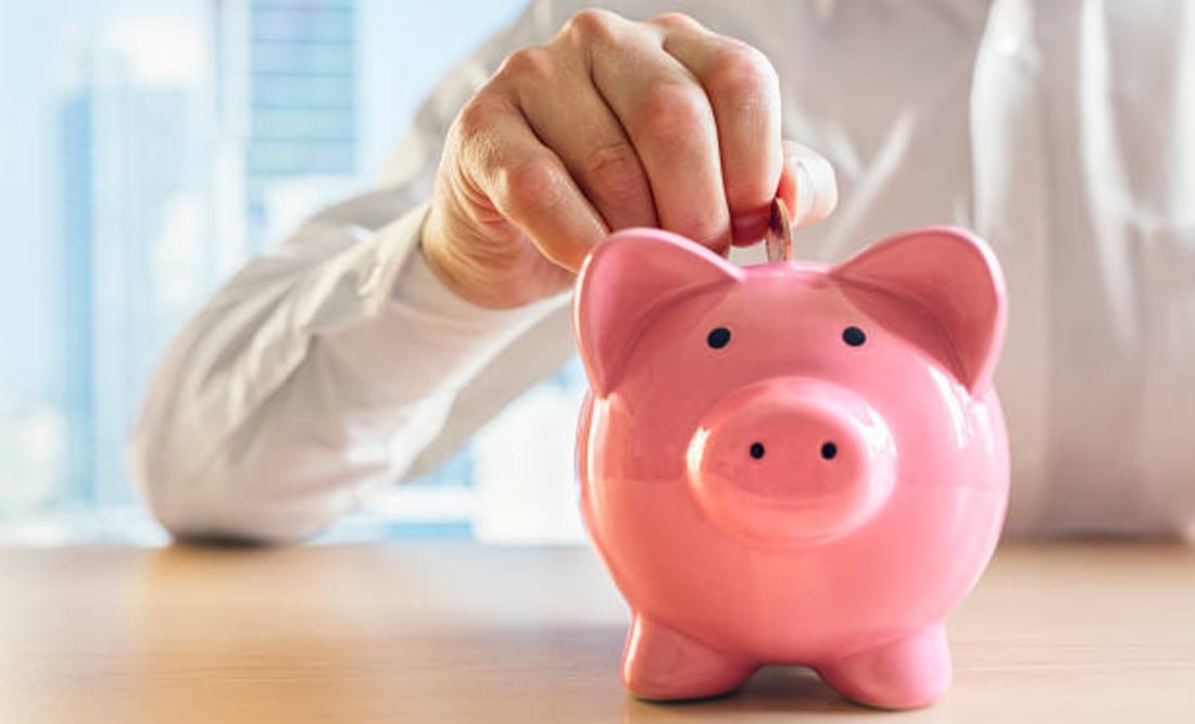 Manifestantes afuera de Palacio Nacional denunciaron que desconocen la situación actual de sus ahorros. Foto: iStock