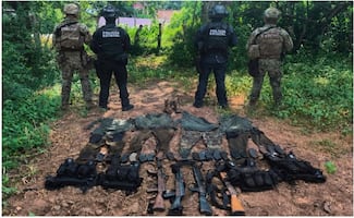Detienen a 16 personas y aseguran 22 armas en operativos en Sinaloa; decomisan más de 3 mil cartuchos y explosivos