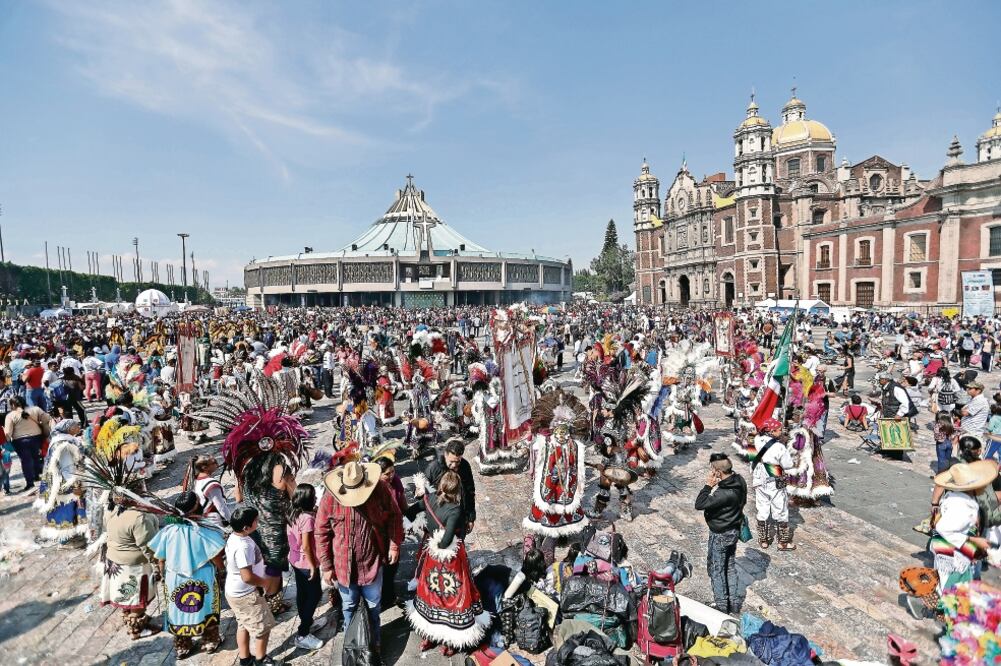 Según estimaciones de la delegación Gustavo A. Madero, fue histórica la afluencia de quienes acudieron este año, a lo largo de cinco días, a rendir culto a la Virgen de Guadalupe en el templo del Tepeyac (IVÁN STEPHENS. EL UNIVERSAL)