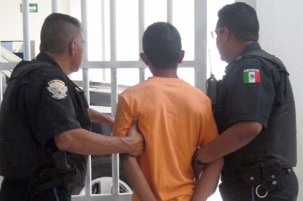 Un reporte presentado por la organización Alto al Secuestro, de los 8 mil 442 secuestros cometidos de 2012 a 2017, 5.75% los perpetraron menores de edad. (ARCHIVO EL UNIVERSAL)